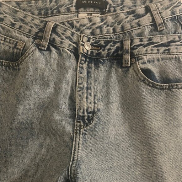 White Fox Boutique Crossover Waist Light Blue High Rise Straight Leg 28x30 Jeans - Picture 2 of 7
